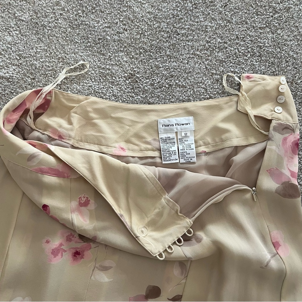 SOLD Rena Rowan 100% Silk Romantic Midi Skirt Cream base and Soft Pink floral - Picture 7 of 9